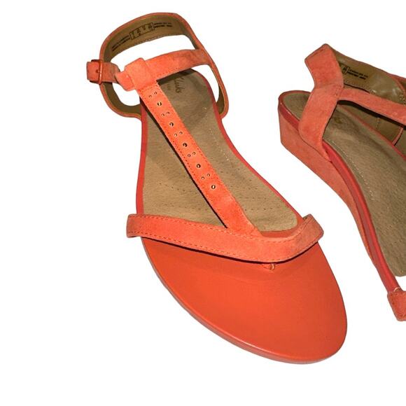 CLARKS ARTISAN Suede Parram Blanc low wedge sandal, size9.5 NWT, orange/coral - Picture 8 of 14